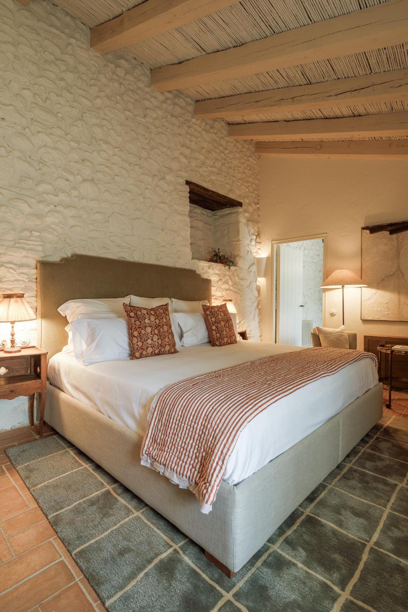 Castillo De Vallgornera Hotel Peralada (Perelada)