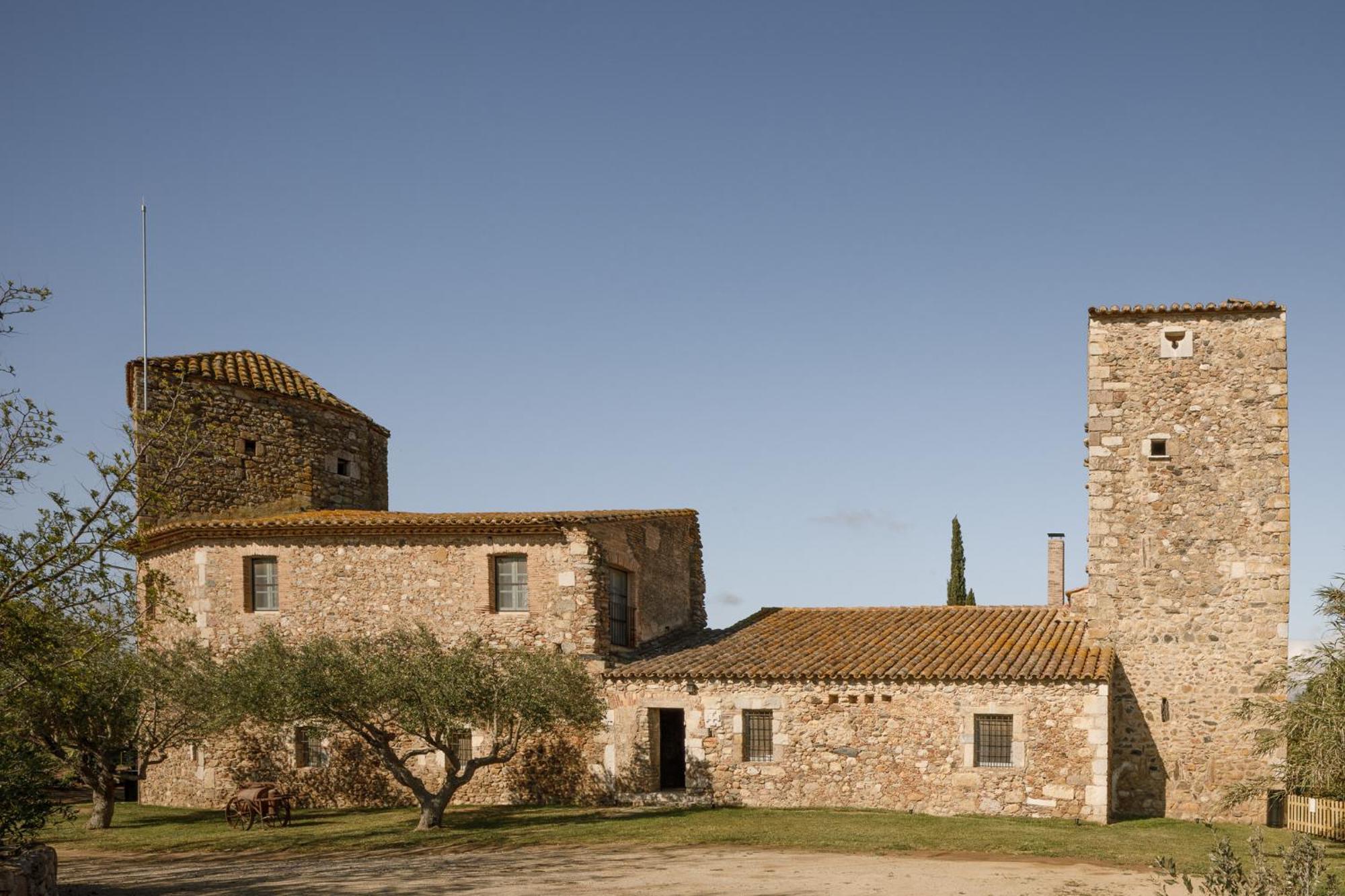 Castillo De Vallgornera Peralada (Perelada)