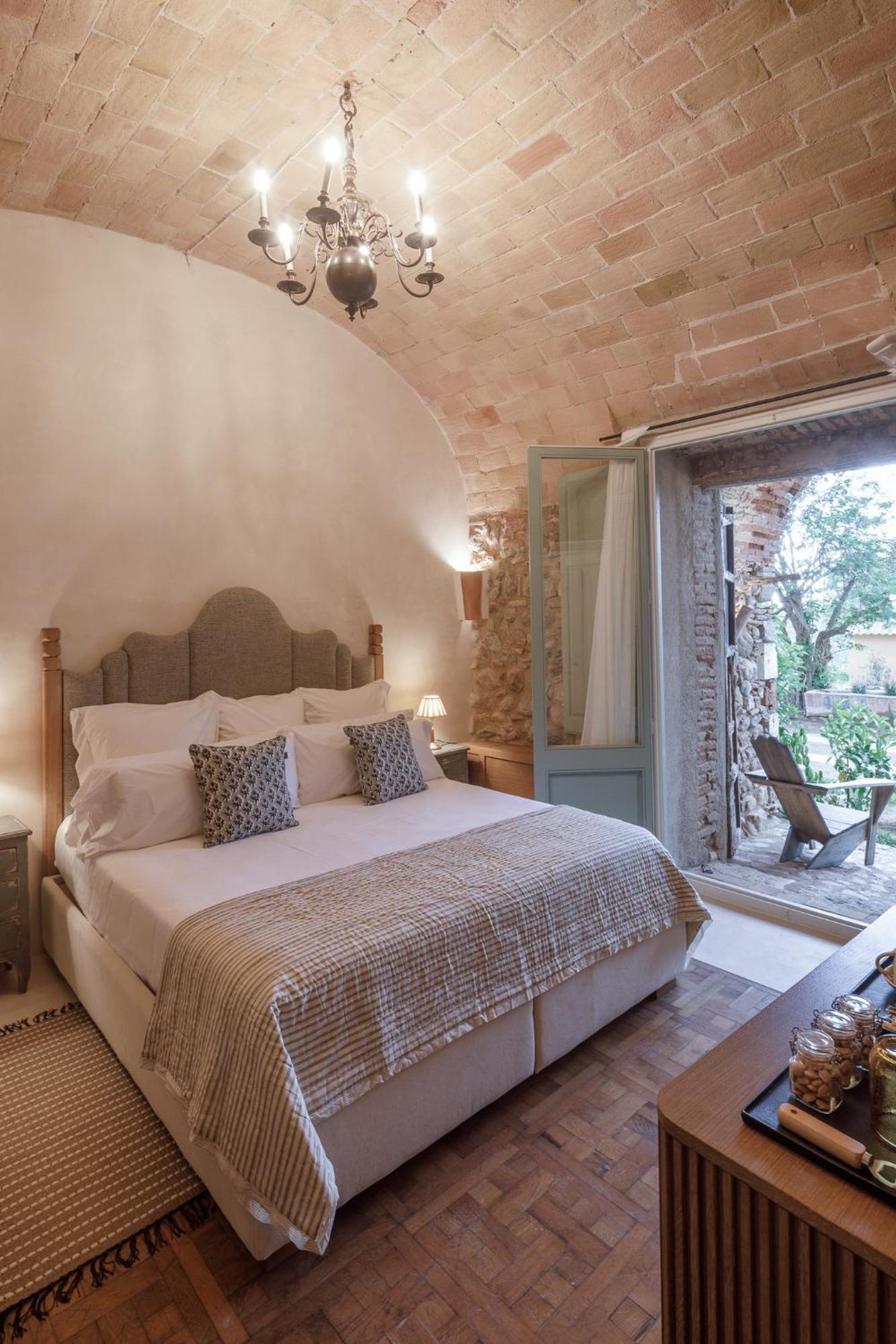 Hotel Castillo De Vallgornera *