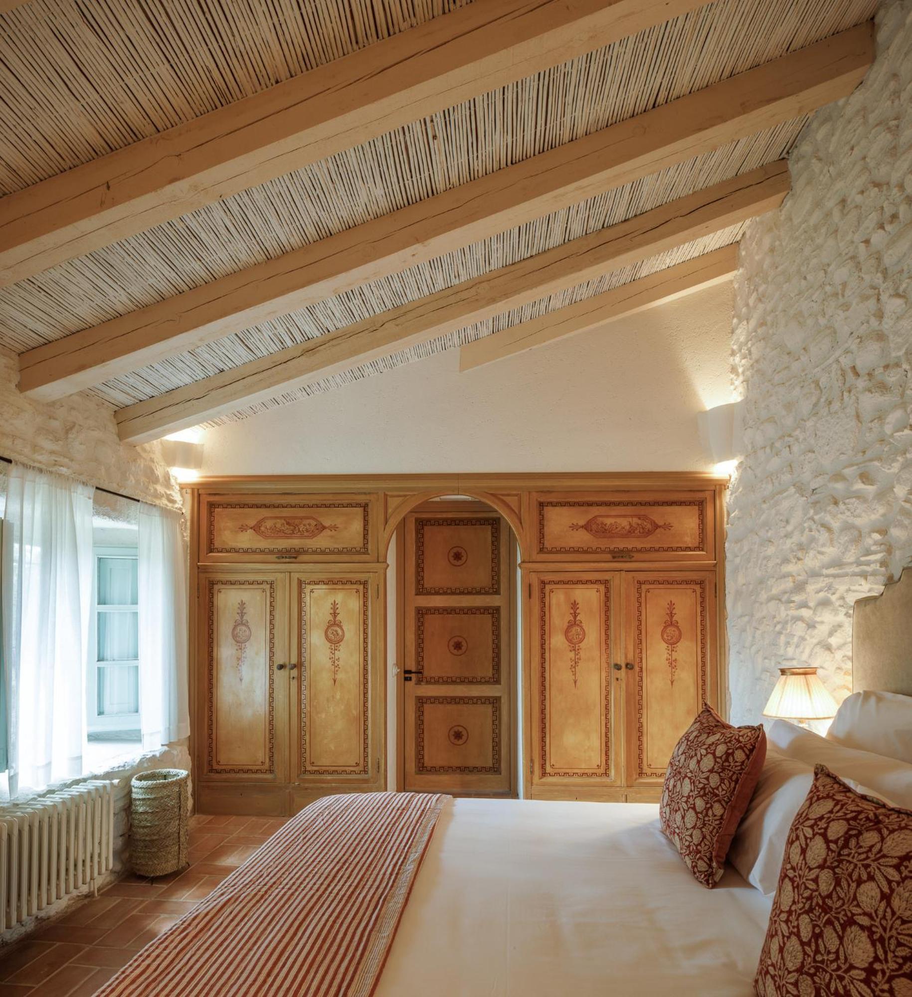 Hotel Castillo De Vallgornera