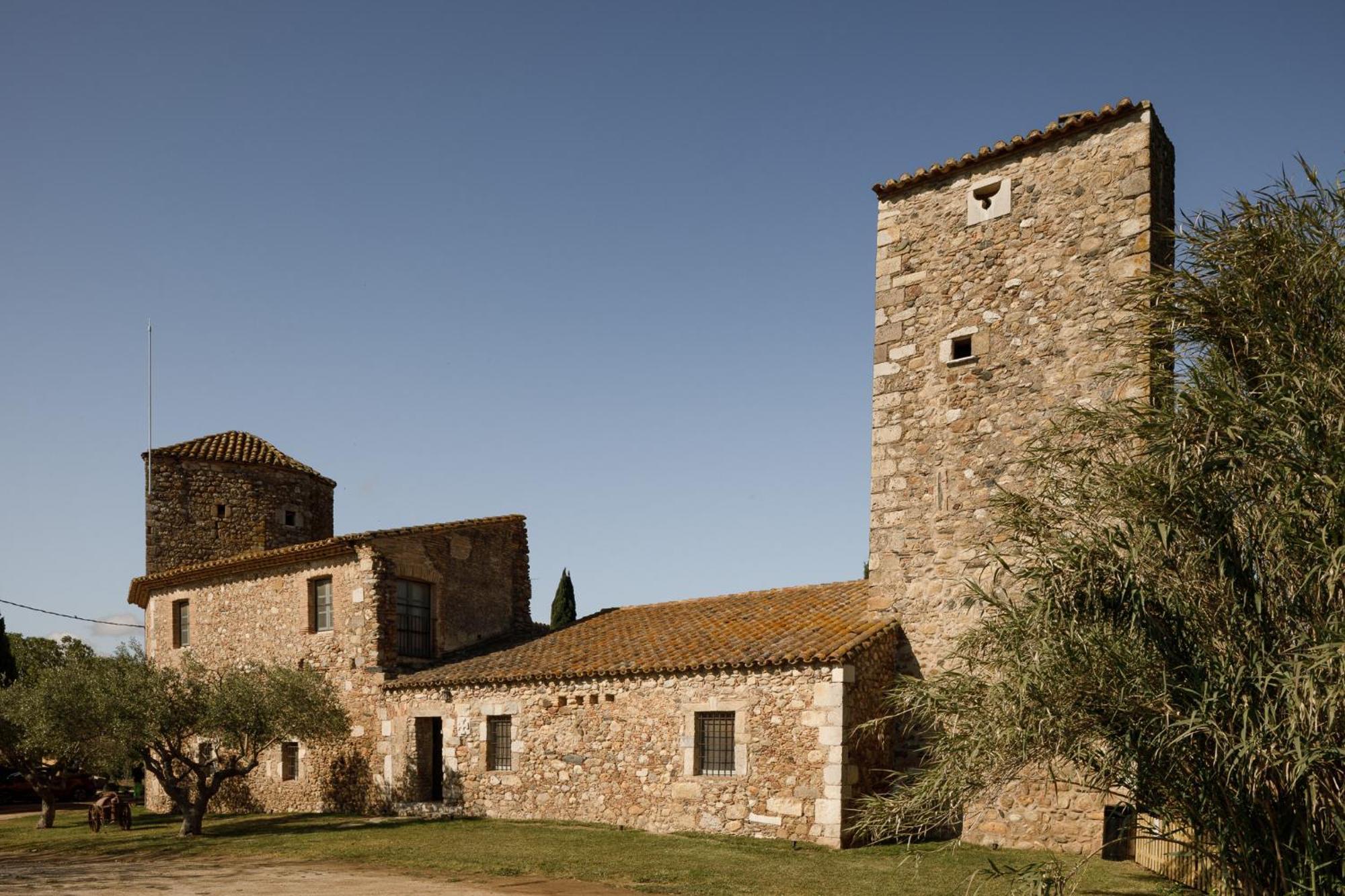 Castillo De Vallgornera Peralada (Perelada)