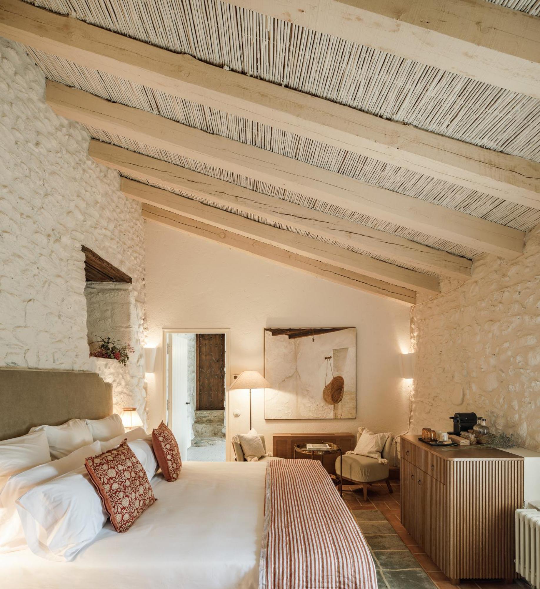 Castillo De Vallgornera Hotel *
