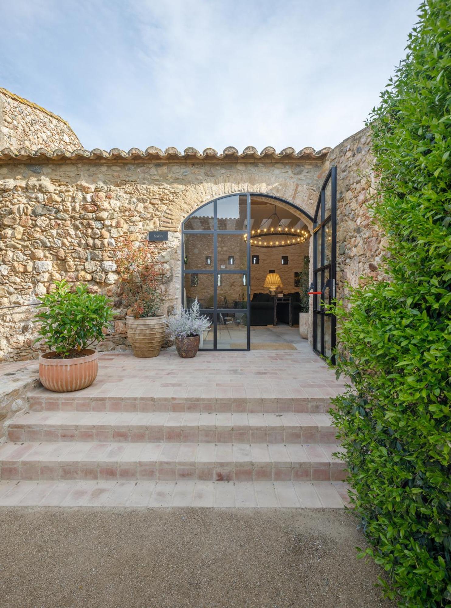 Hotel Castillo De Vallgornera