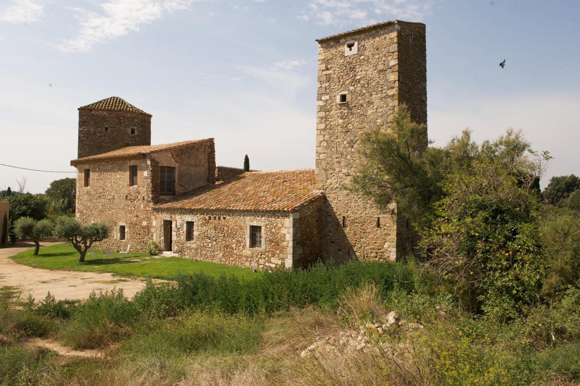 Castillo De Vallgornera Hotel Peralada (Perelada)