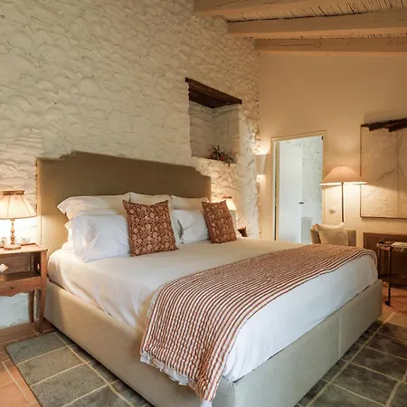 Hotel Castell De Vallgornera Peralada Exterior photo