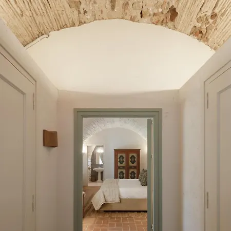 Hotel Castell De Vallgornera Peralada Exterior photo