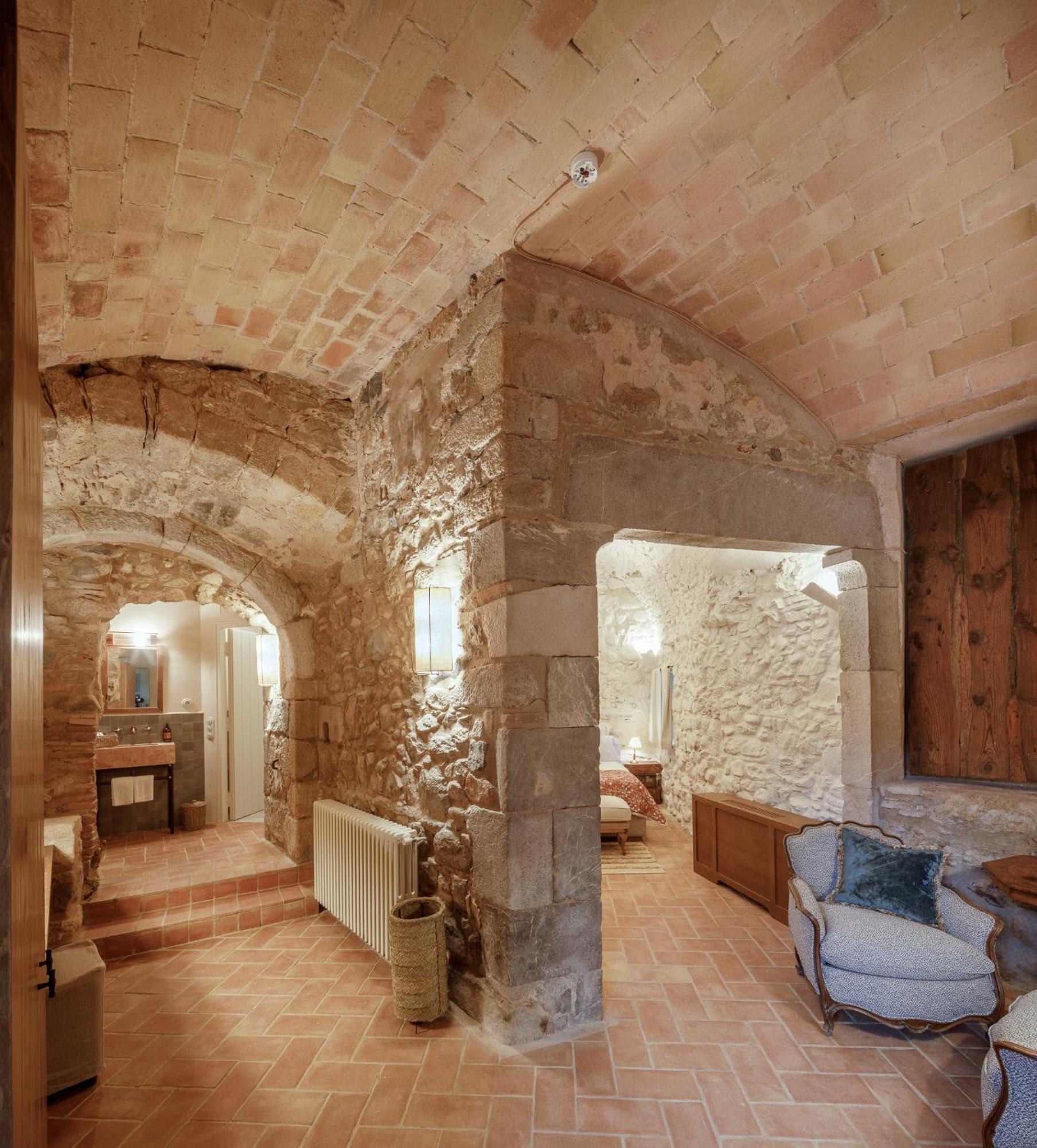 Castell De Vallgornera Hotel Peralada